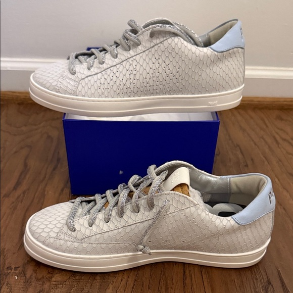 P448 Women's Sneakers in White and Light Blue size 39 - Picture 1 of 5